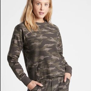 Athleta Women’s Farallon Sweatshirt Camo